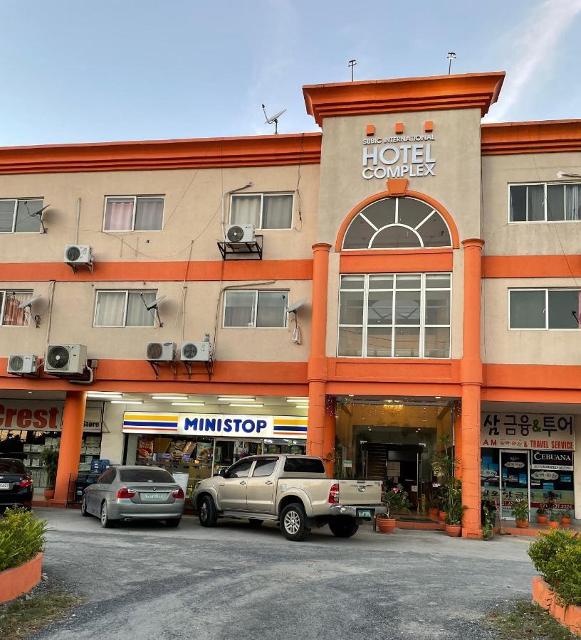 Crib 252 Subic Bay Aparthotel Exterior foto
